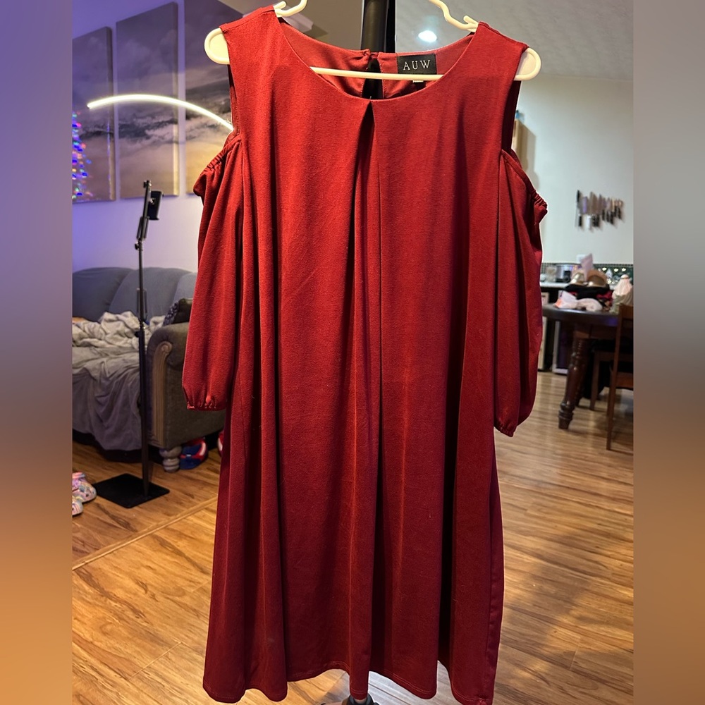 AUW Women's Burgundy Cold Shoulder Dress
